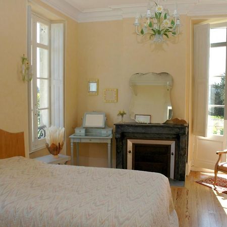 Chambres & Studios Chateau Saint Vincent Bazas Esterno foto