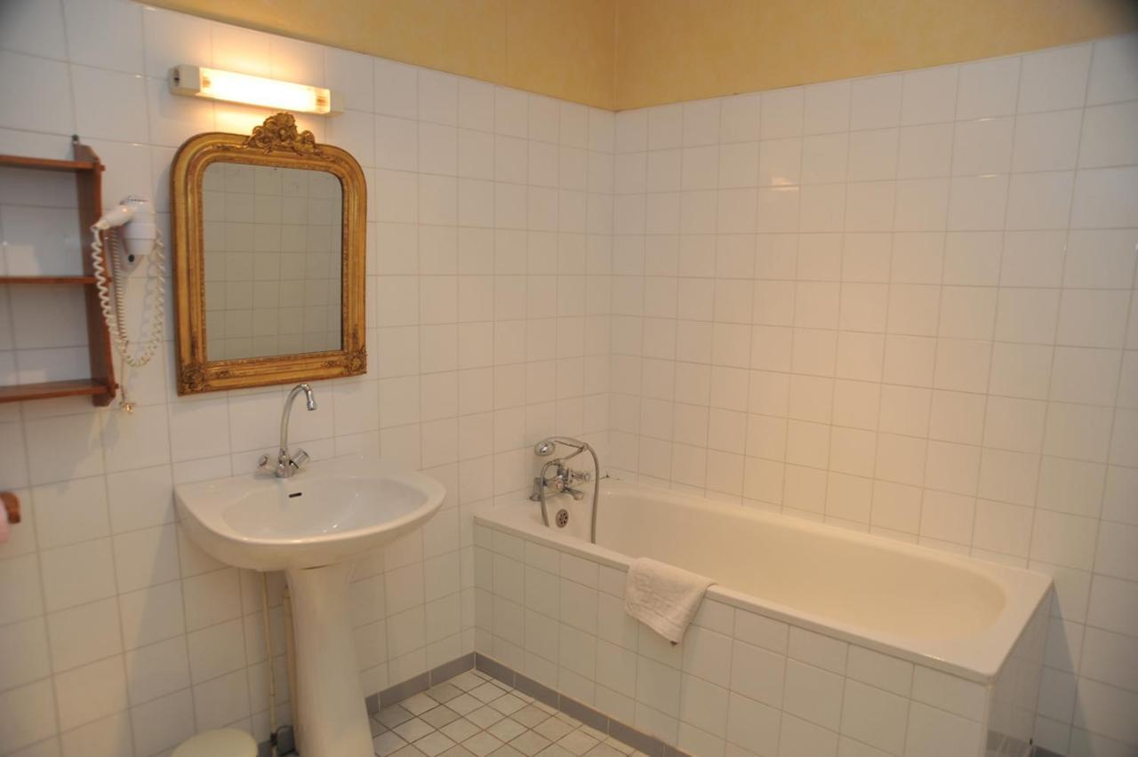 Chambres & Studios Chateau Saint Vincent Bazas Esterno foto