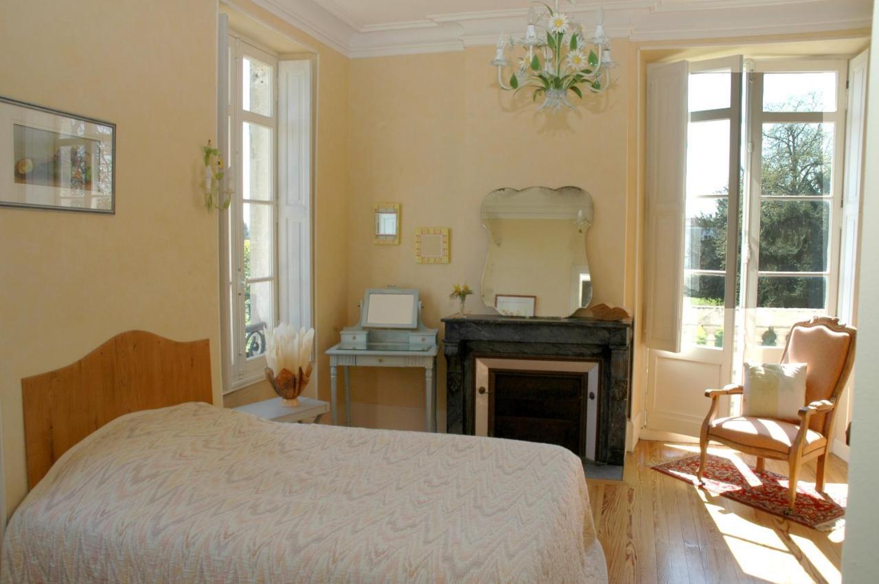 Chambres & Studios Chateau Saint Vincent Bazas Esterno foto